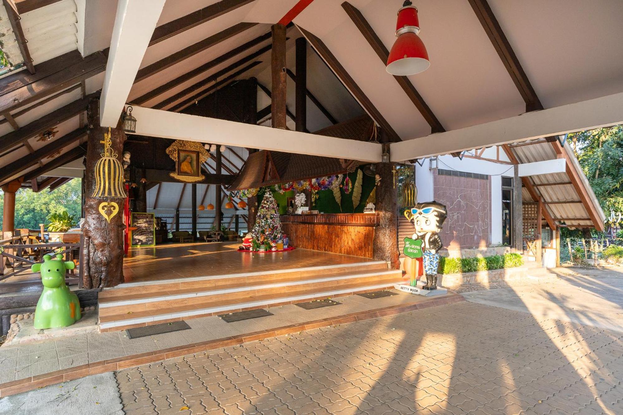 Pung-Waan Resort Sai Yok Esterno foto